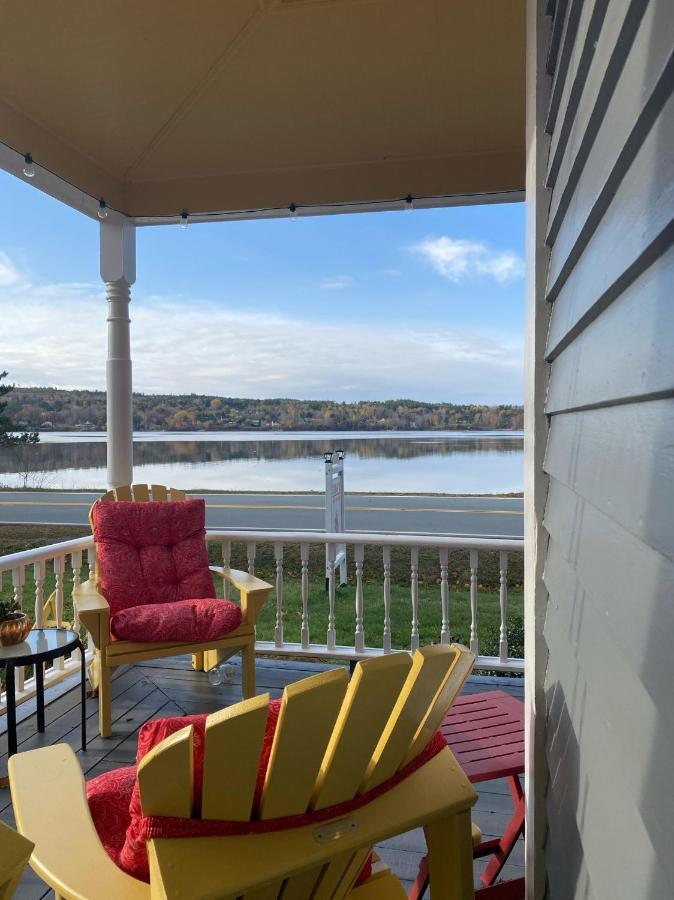 Toba'S Bed & Breakfast Lunenburg Exterior foto